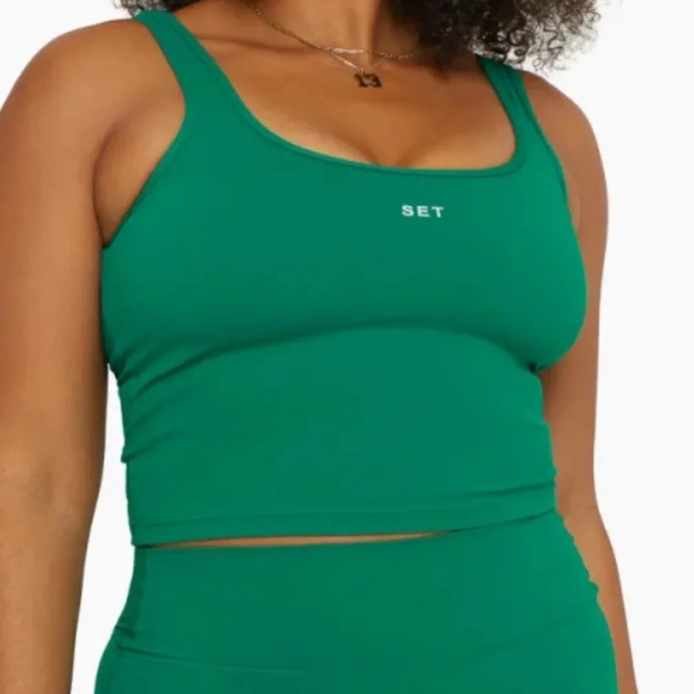 Set Active SPORTBODY DOUBLE SCOOP TANK BRA & Leggings in Palm - Picture 2 of 13